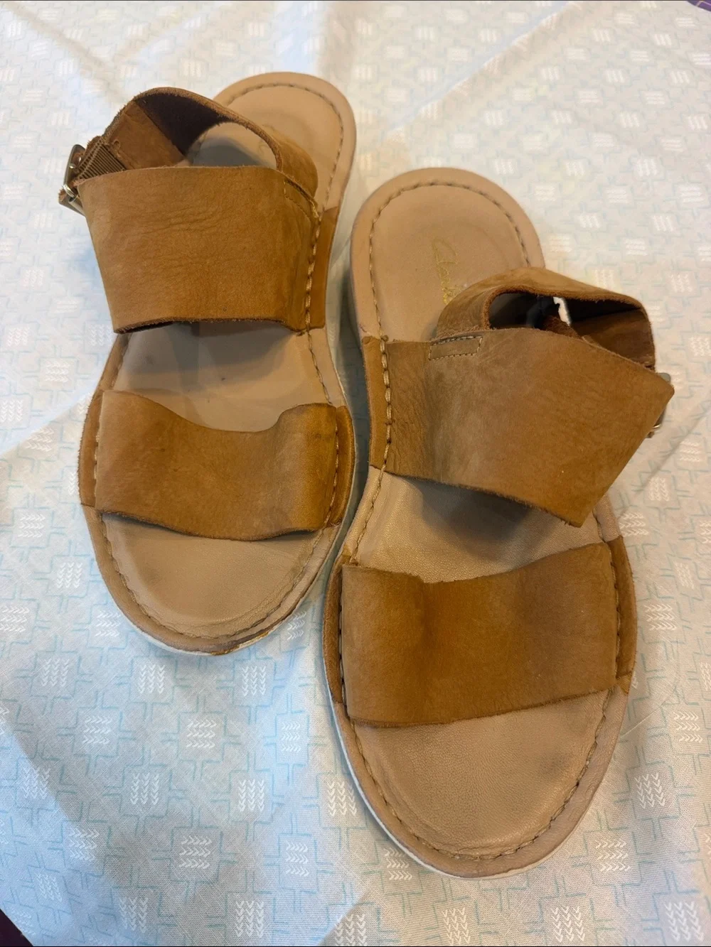Women’s Tan Leather Slide Sandals - Comfortable Casual Sandal